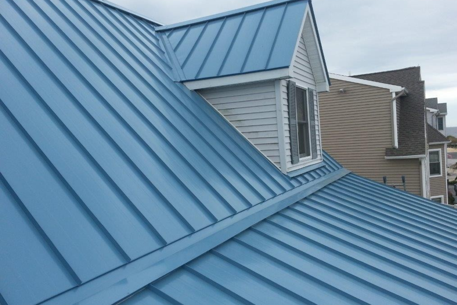 What Makes Professional Roofers Stand Out In a Competitive Market